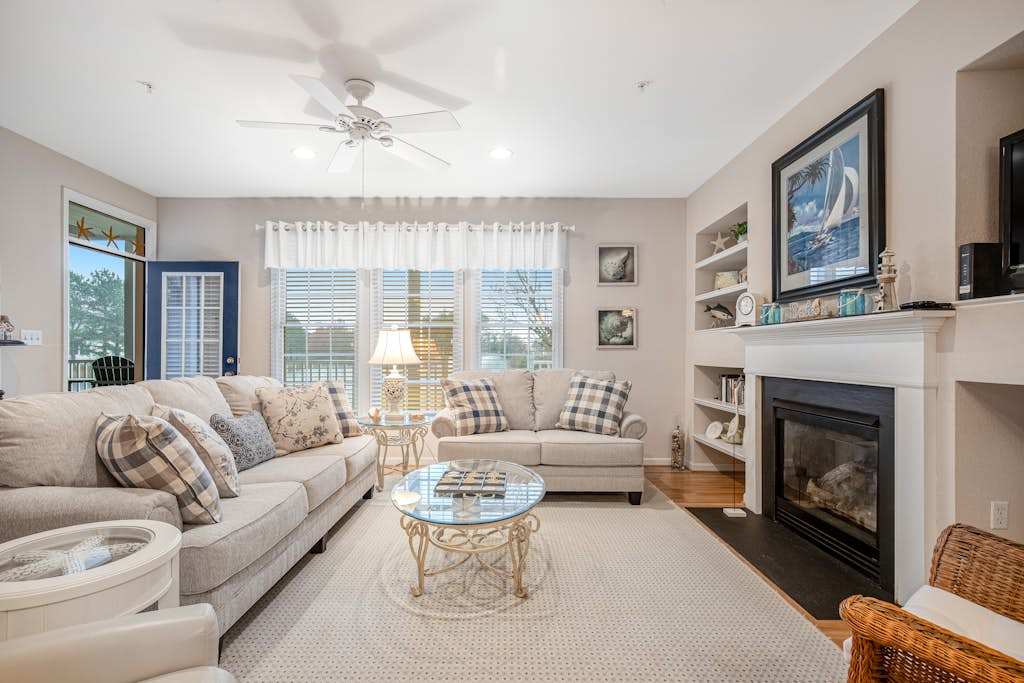 Bear Trap Dunes 1st floor condo with fireplace gym & shared sauna