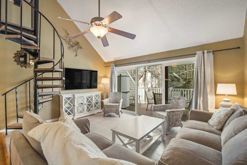 Sea Colony tennis condo with pool hot tub sauna & fitness room