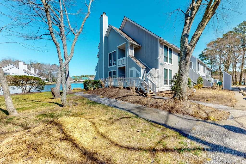 Sea Colony Tennis 1st floor condo with pool sauna & wifi