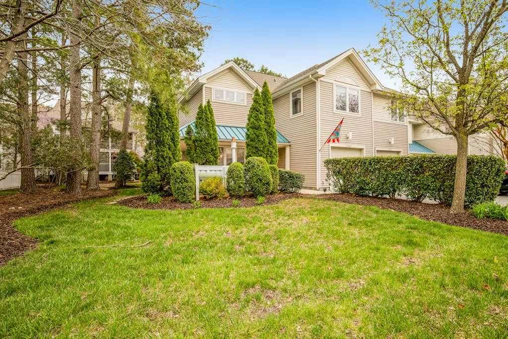 Sea Colony Tennis townhouse with gym pool tennis court & basketball court