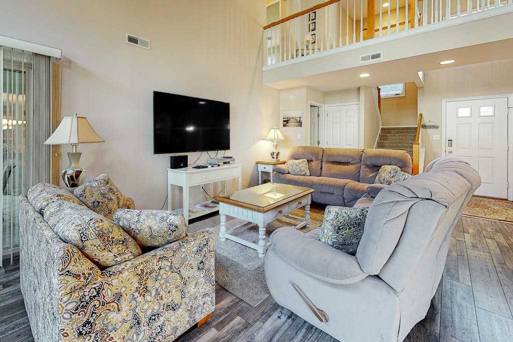 Sea Colony Tennis house with basketball court sauna fireplace & gym