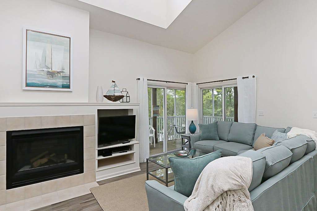 Sea Colony Tennis 2nd floor condo with pool gym & tennis court