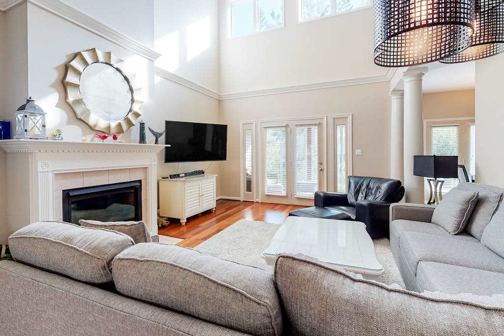 Sea Colony Tennis Townhouse with Fireplace, Pools, Tennis, Pickleball & Fitness Center