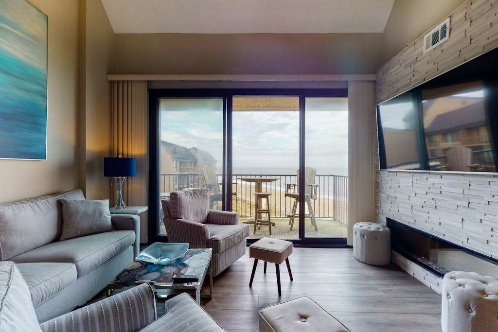 Sea Colony Ocean 9th floor condo with balcony elevator & shared sauna