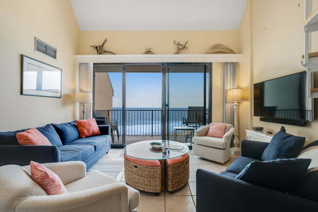 Sea Colony Ocean 9th floor condo with gym elevator & shared sauna