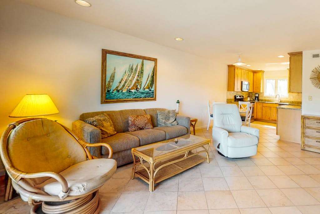 Sea Colony Tennis 1st floor condo with free WiFi gym & basketball court