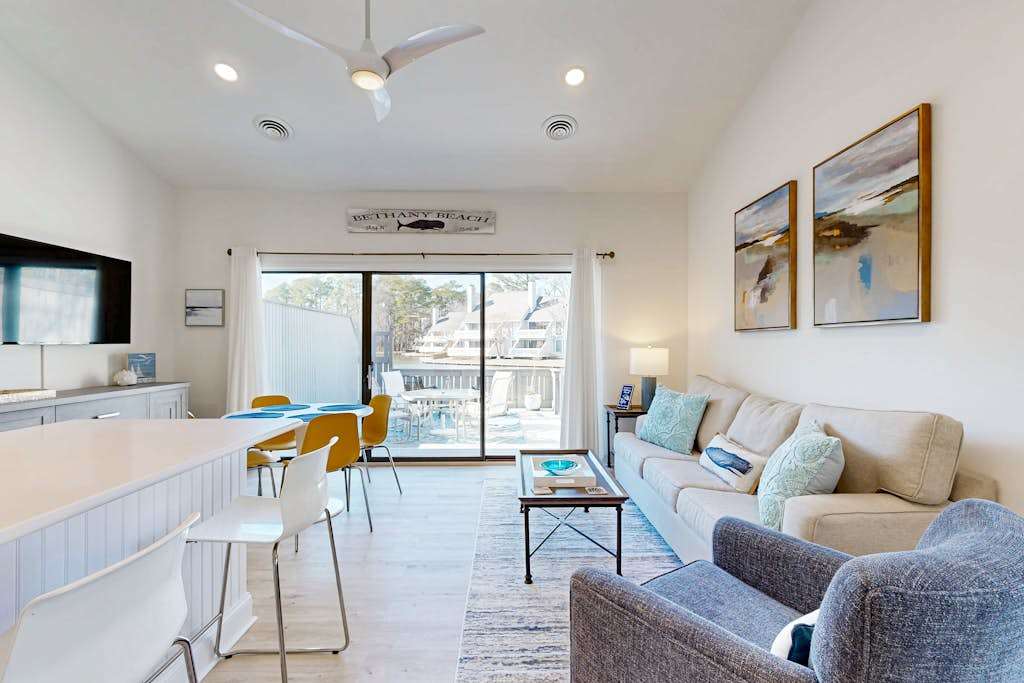 Sea Colony Tennis 1st floor condo with free WiFi shared sauna & tennis court