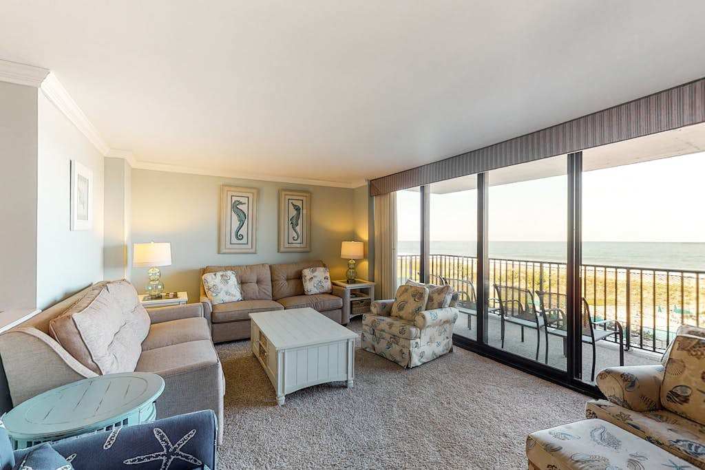 Sea Colony Ocean 4th floor condo with gym elevator & tennis court