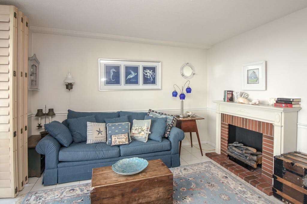 Sea Colony Ocean 2nd floor condo with basketball court pool & balcony