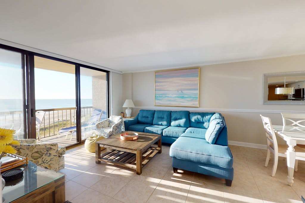 Sea Colony Ocean 5th floor condo with balcony shared sauna & pool