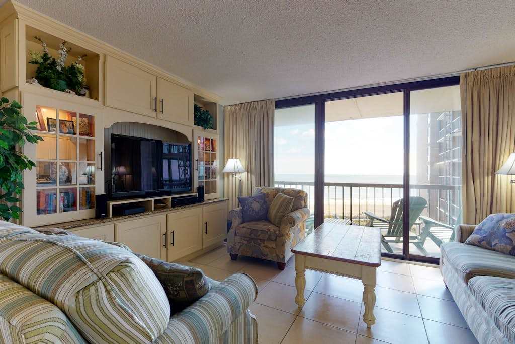 Sea Colony Ocean 6th floor condo with sauna tennis court & elevator