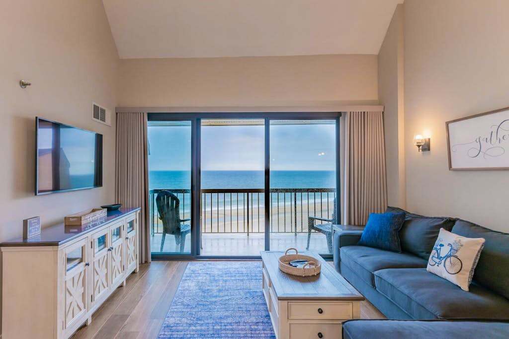 Sea Colony oceanfront penthouse with basketball court hot tub pool tennis & more