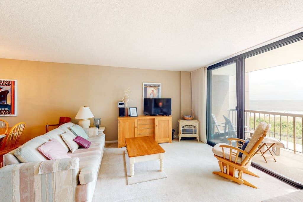 Sea Colony Ocean 3rd floor condo with tennis court balcony & basketball court