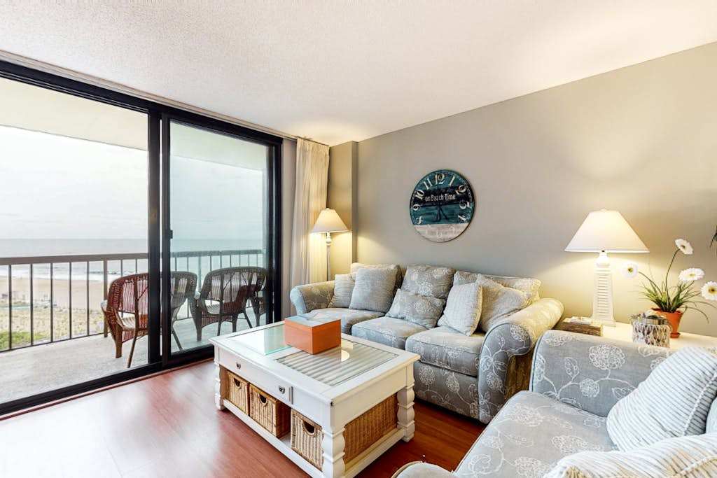 Sea Colony Ocean 8th floor condo with basketball court pool & elevator