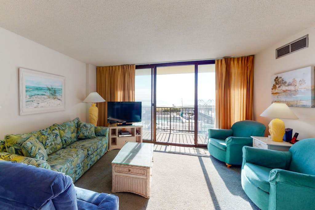 Sea Colony Ocean 2nd floor condo with sauna
