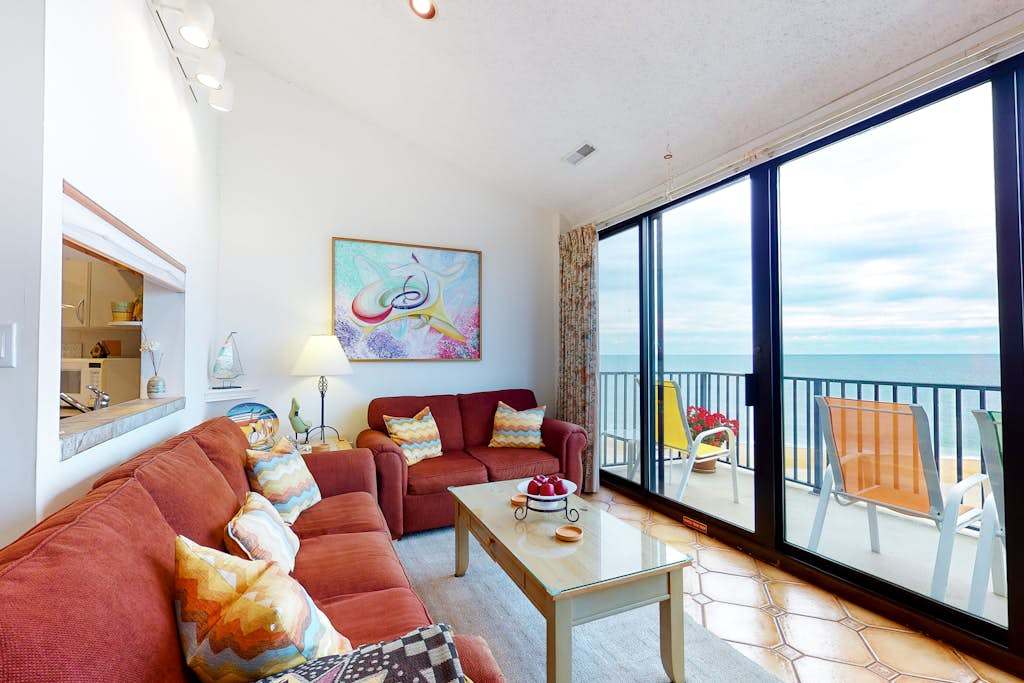 Sea Colony 9th floor condo with tennis court elevator gym & ocean view
