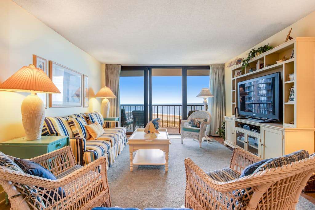 Sea Colony Ocean 6th floor condo with pool gym & free WiFi