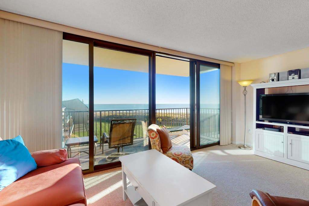 Sea Colony Ocean 3rd floor condo with pool tennis court & gym