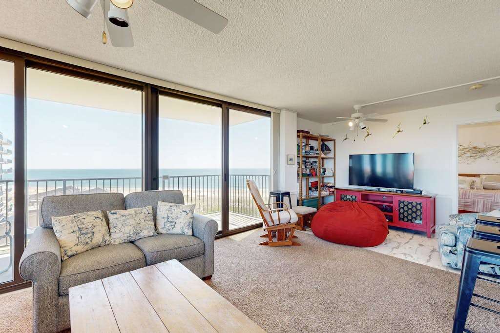 Sea Colony oceanfront 6th floor condo with elevator gym & ocean views