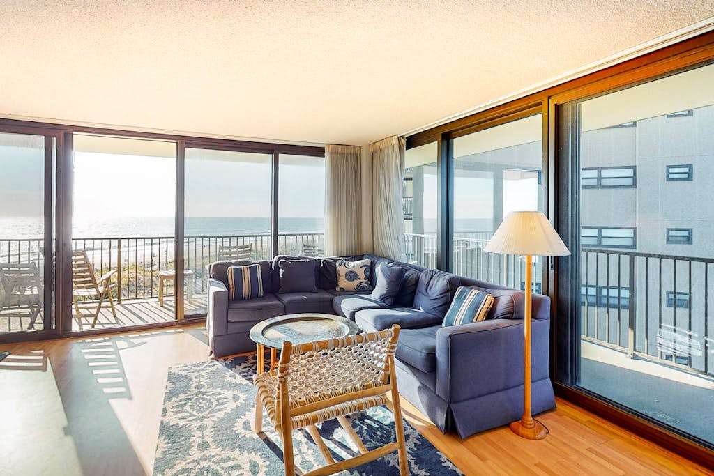 Sea Colony 6th floor condo with balcony pool & tennis court & an ocean view