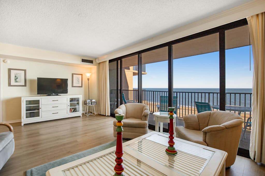 Sea Colony Ocean 10th floor condo with tennis court & elevator