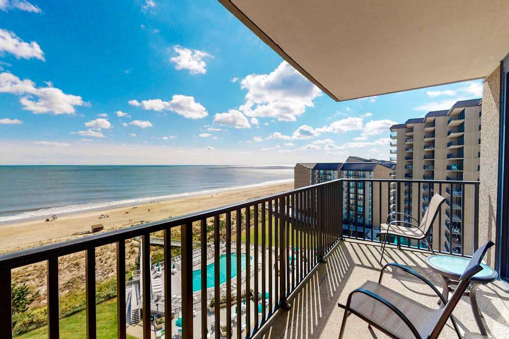 Sea Colony Ocean 10th floor condo with tennis court basketball court & gym