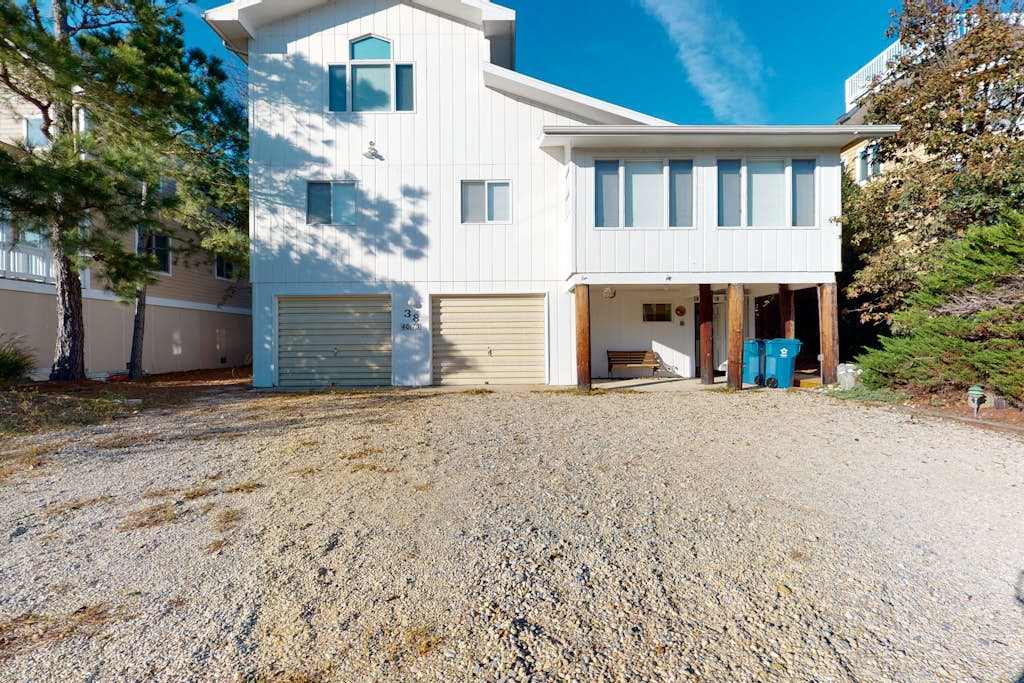 Sea Del Estates Home with Outdoor Shower Grill & Community Beach & Tennis