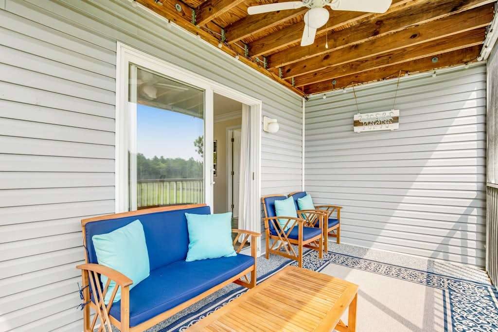 Bethany Bay Getaway with Free WiFi Shared Pool & Sports Courts