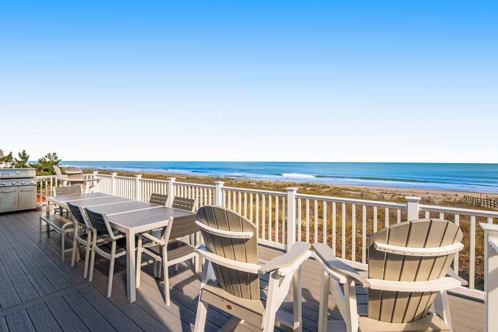 Middlesex Beach coastal getaway with free WiFi & private washer & dryer