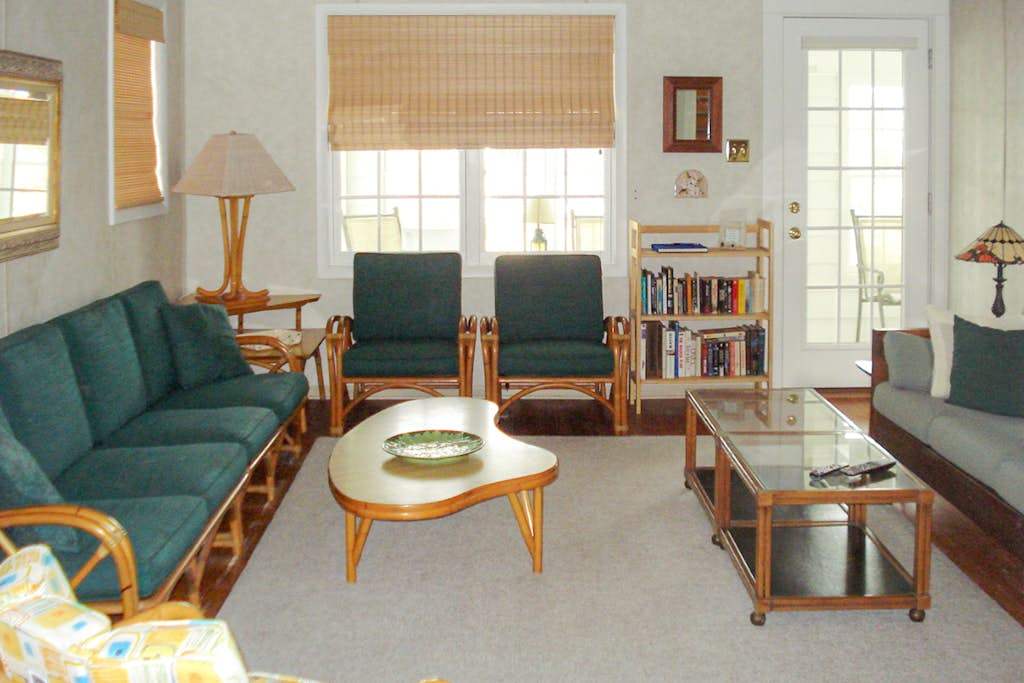 Town of Bethany Beach Retreat with private washer & dryer & Free WiFi
