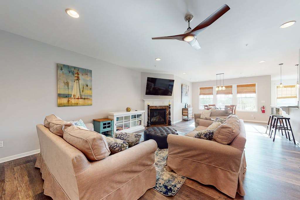 Bayside Resort condo fireplace central AC & private washer & dryer pools gym & golf