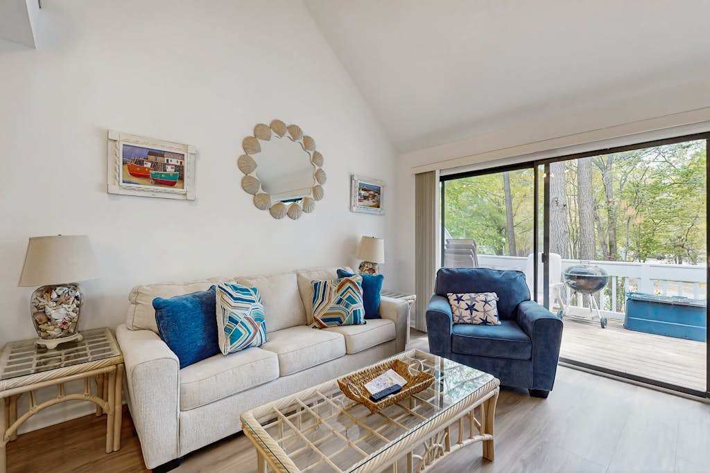 Sea Colony Tennis 2nd Floor Condo with Loft Free WiFi Balcony & Shared Pools