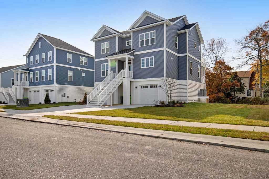 Luxe New Home in Tidal Walk 2 Decks Home Office Dogs OK AC & Shared Pool