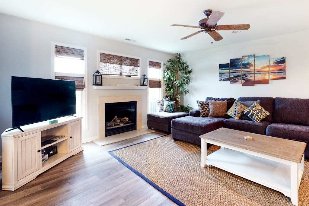 Sea Colony Townhouse with Patio Balcony Shared Pools Hot Tub Gym