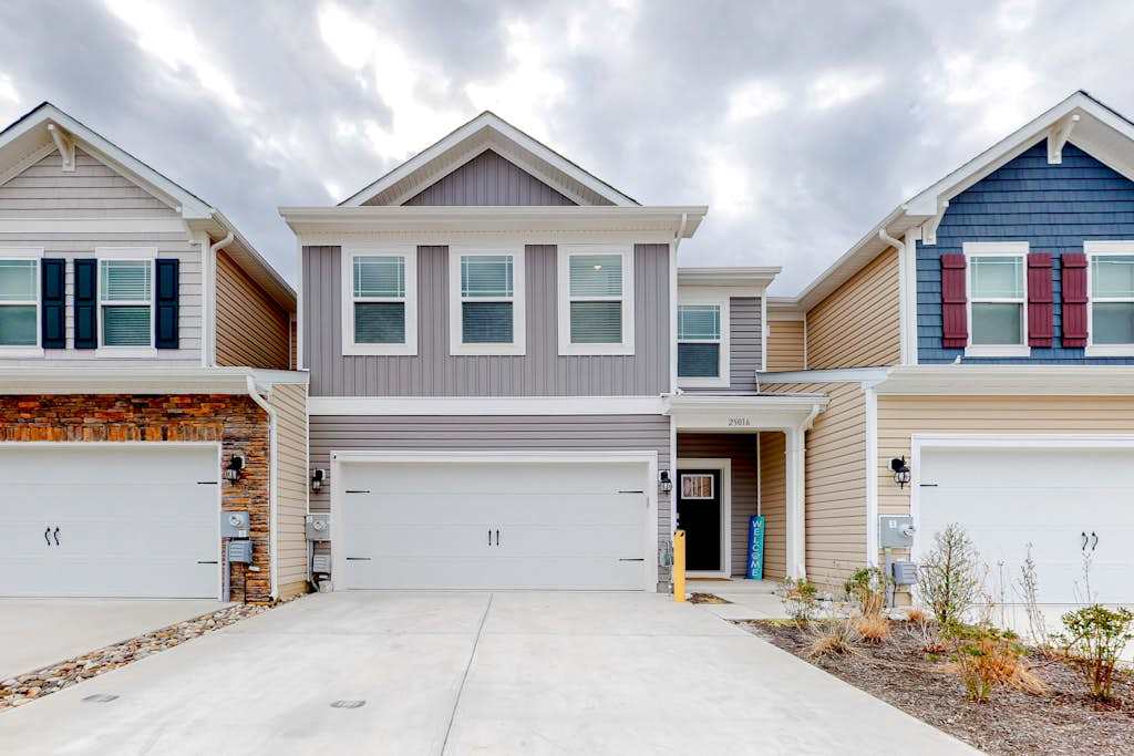 Ocean View Beach Club home with fast WiFi central AC & community amenities