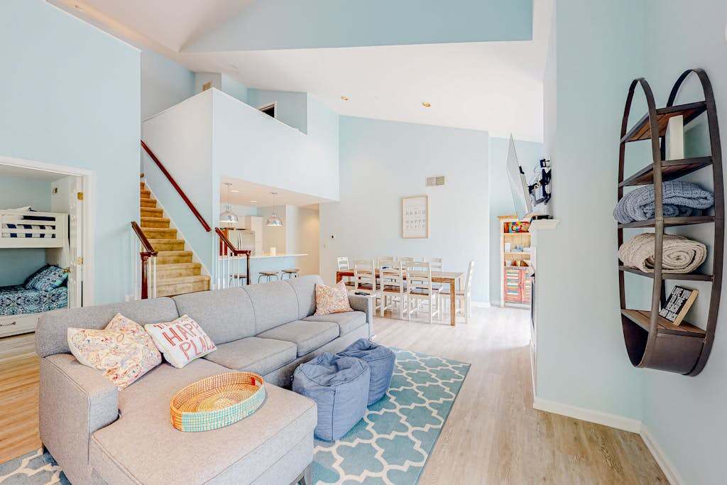 Sea Colony condo with beach access pools tennis gym fast WiFi central AC washer & dryer