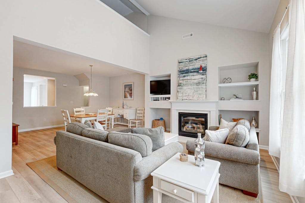 Bear Trap Dunes home with AC fireplace balcony washer & dryer beach shuttle