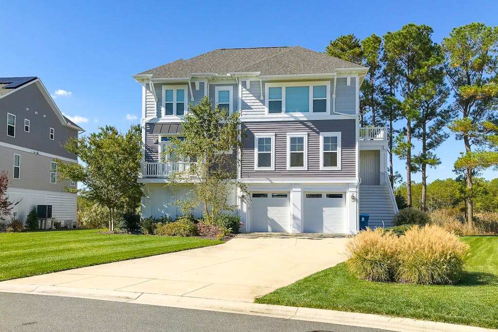 Watermark North home near the beach with pool fast WiFi & washer & dryer