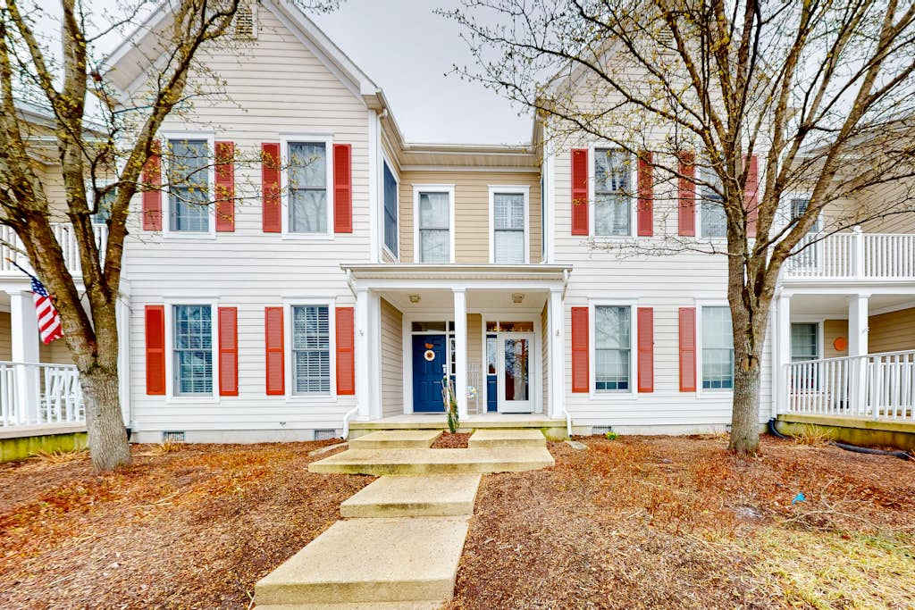 Bear Trap Dunes condo with pools golf sauna sports courts & dog friendly