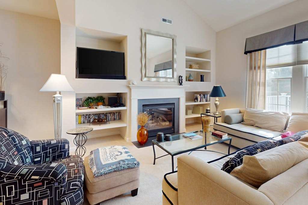 Bear Trap Dunes villa with resort amenities & screened deck dog friendly