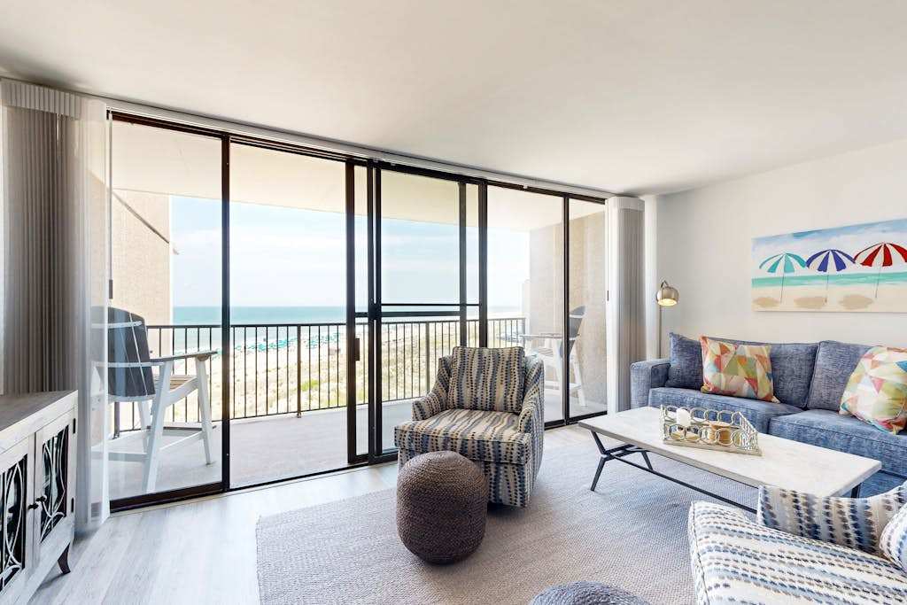 Sea Colony Oceanfront 6th floor condo with free WIFI pool & balcony with ocean view