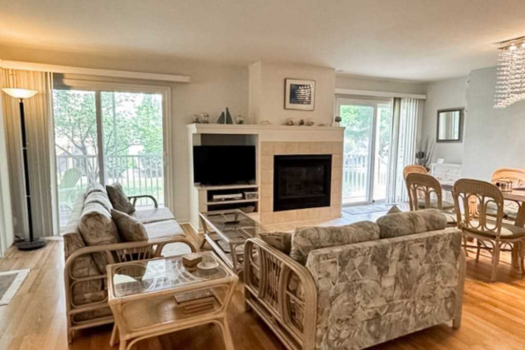 Sea Colony Tennis condo with shared pool tennis & pickleball courts