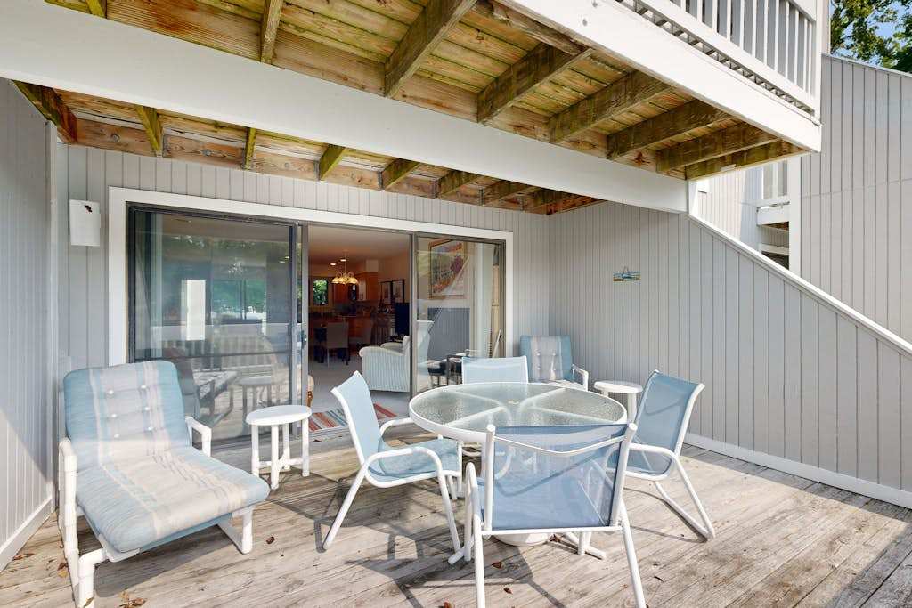 Sea Colony Tennis condo with basketball court gym pool & tennis courts