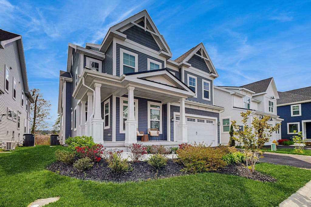 Marlin Chase home with resort amenities deck grill Free WIFI