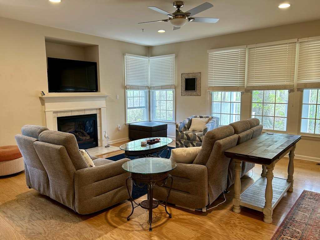 Bear Trap Dunes first floor condo with community pool tennis court & on site golf
