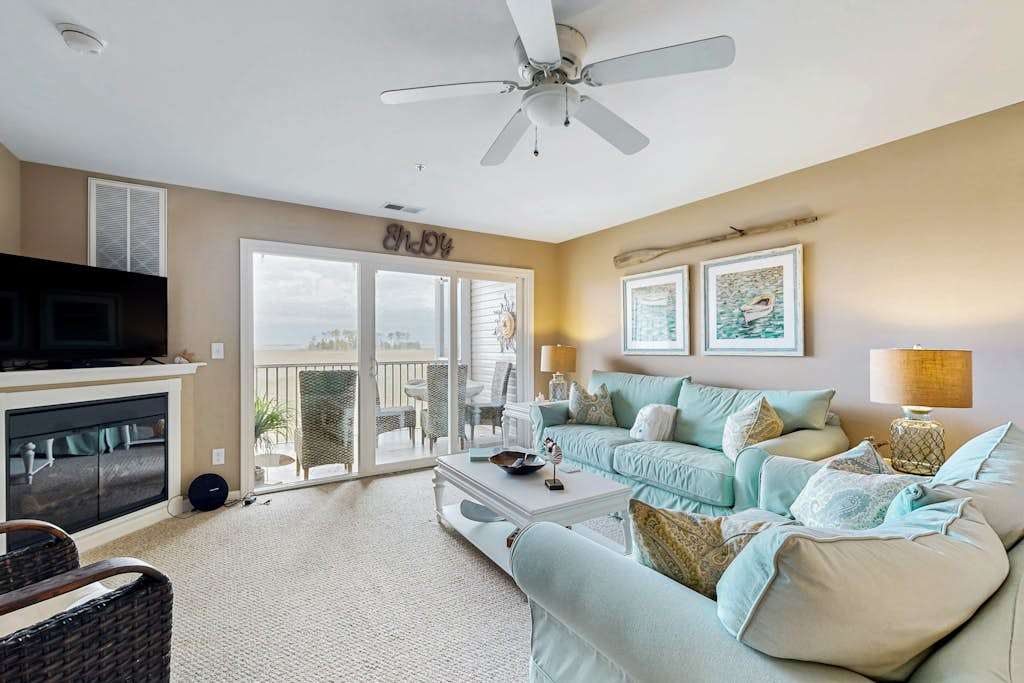 Bethany Bay 2nd floor condo with shared pool tennis court on site golf balcony