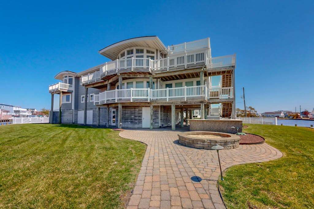 Town of Fenwick Island bay front house washer & dryereck patio bay views grill