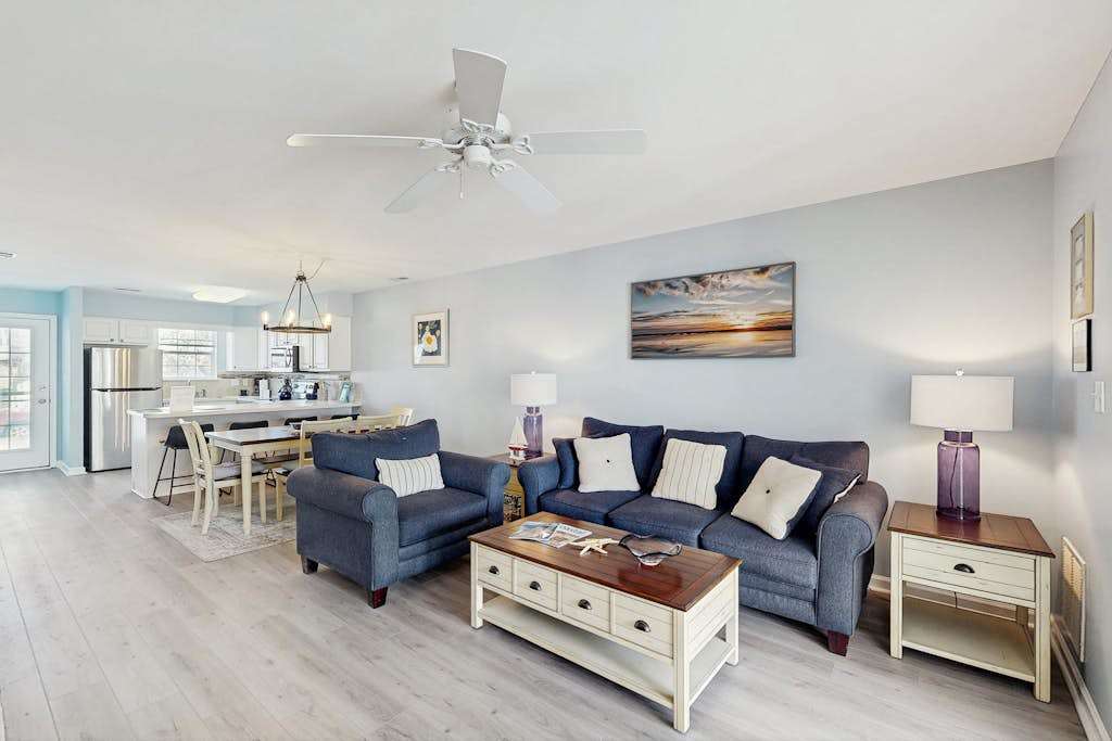 Bethany Meadows townhouse with shared pool tennis close to beach