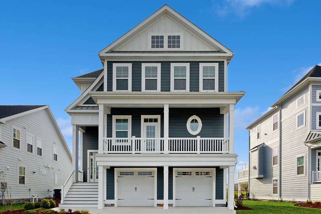 Bayside Resort house with pools athletic courts on site golf & shuttle access