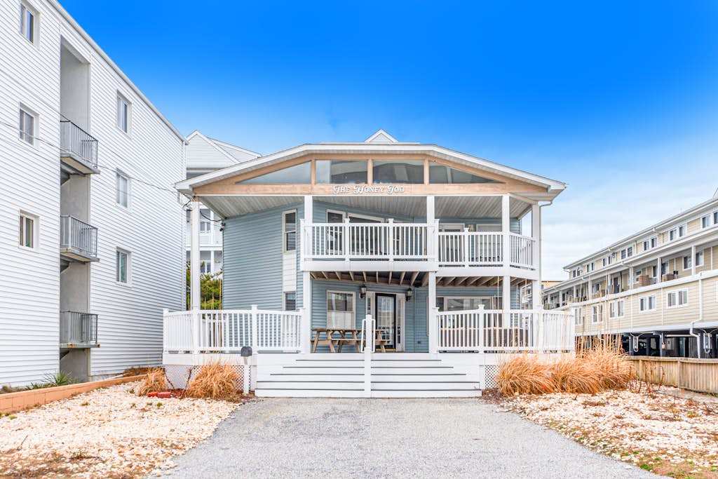 Renovated home with partial ocean view, decks, washer & dryer, AC, WiFi - walk to the beach